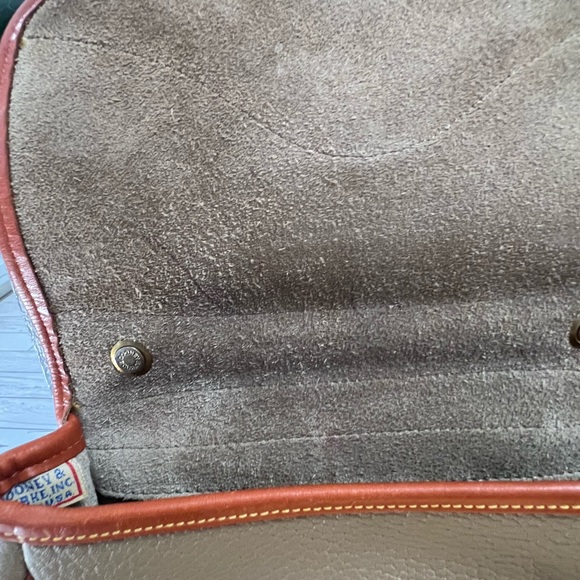 Authentic vintage Dooney & Bourke All Weather leather crossbody purse - Picture 3 of 16